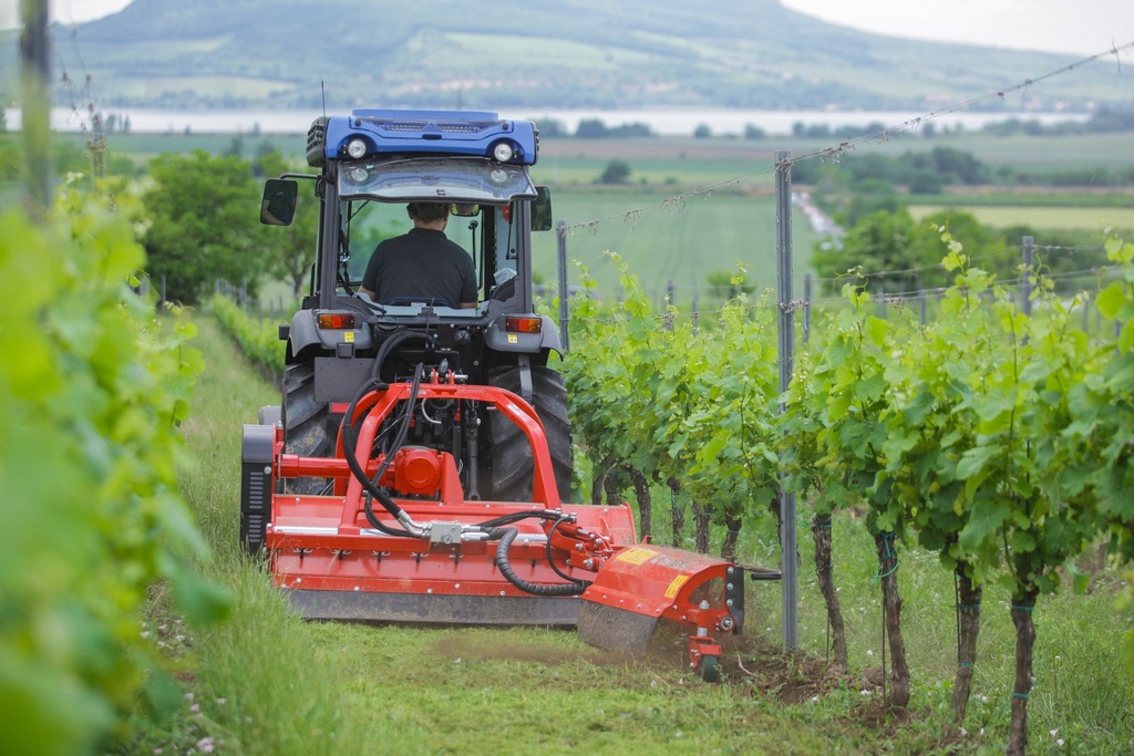 universal_flail_mower_profi_tehnos