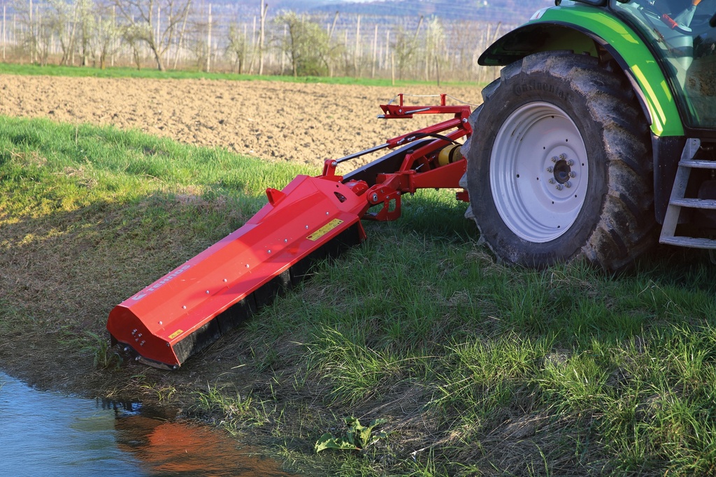 tehnos_flexible_side_flail_mower_light