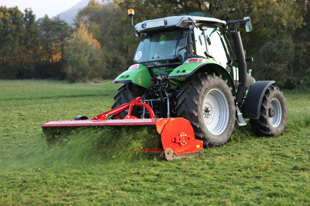 tehnos_landwirtschaftlicher_mulcher_profi