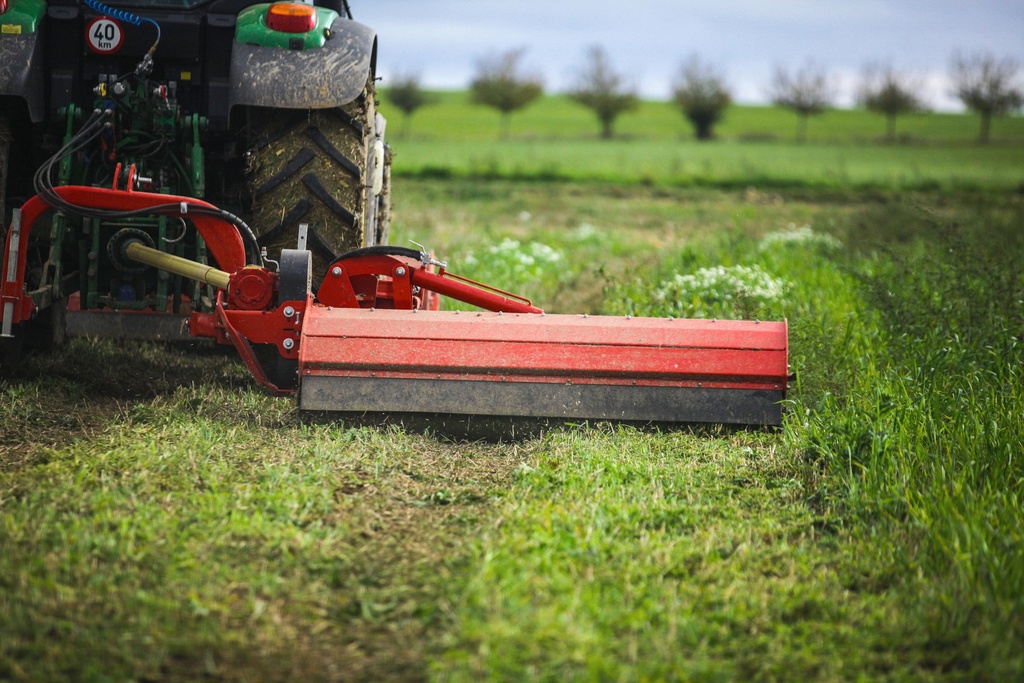 tehnos_side_flail_mower_profi_case