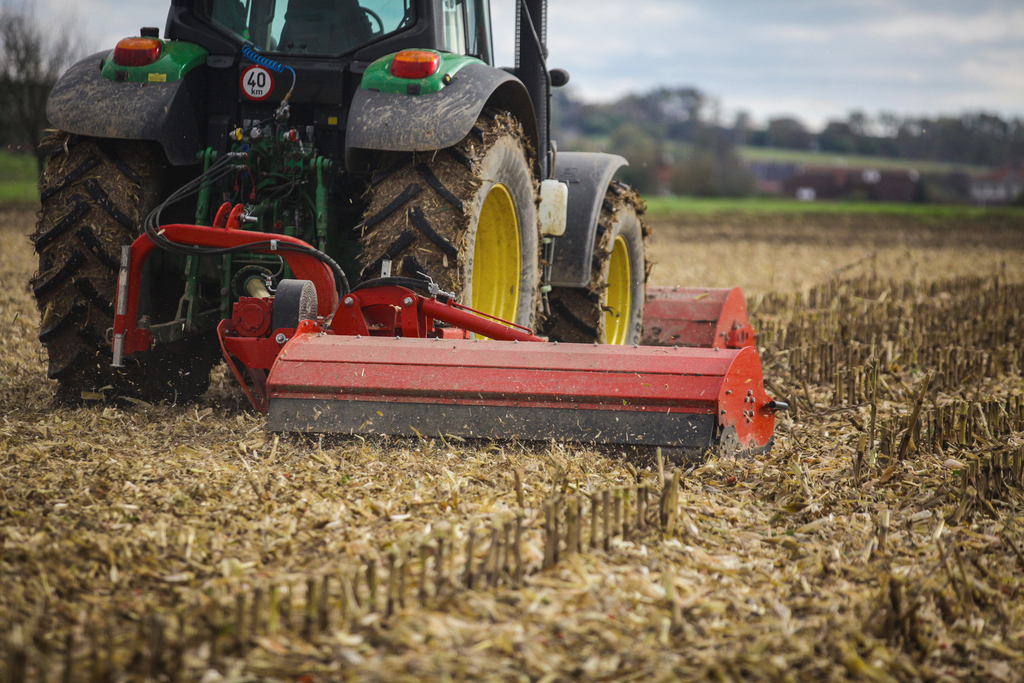 tehnos_verstek_zijklepelmaaier_profi_john_deere